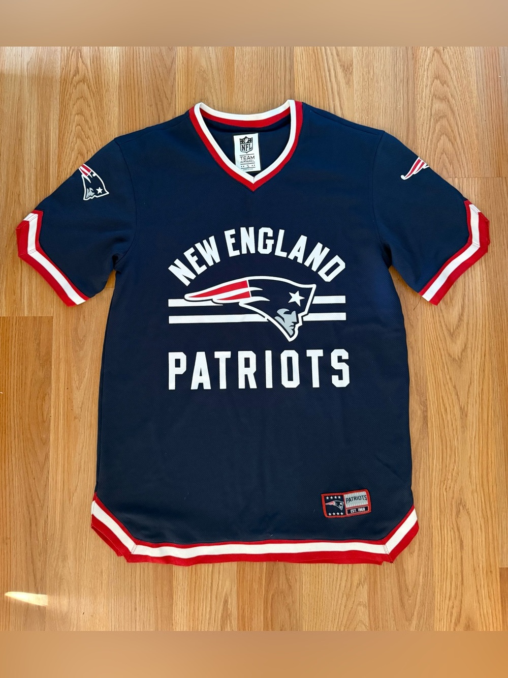 NFL New England Patriots Navy Red & White Jersey size small unisex